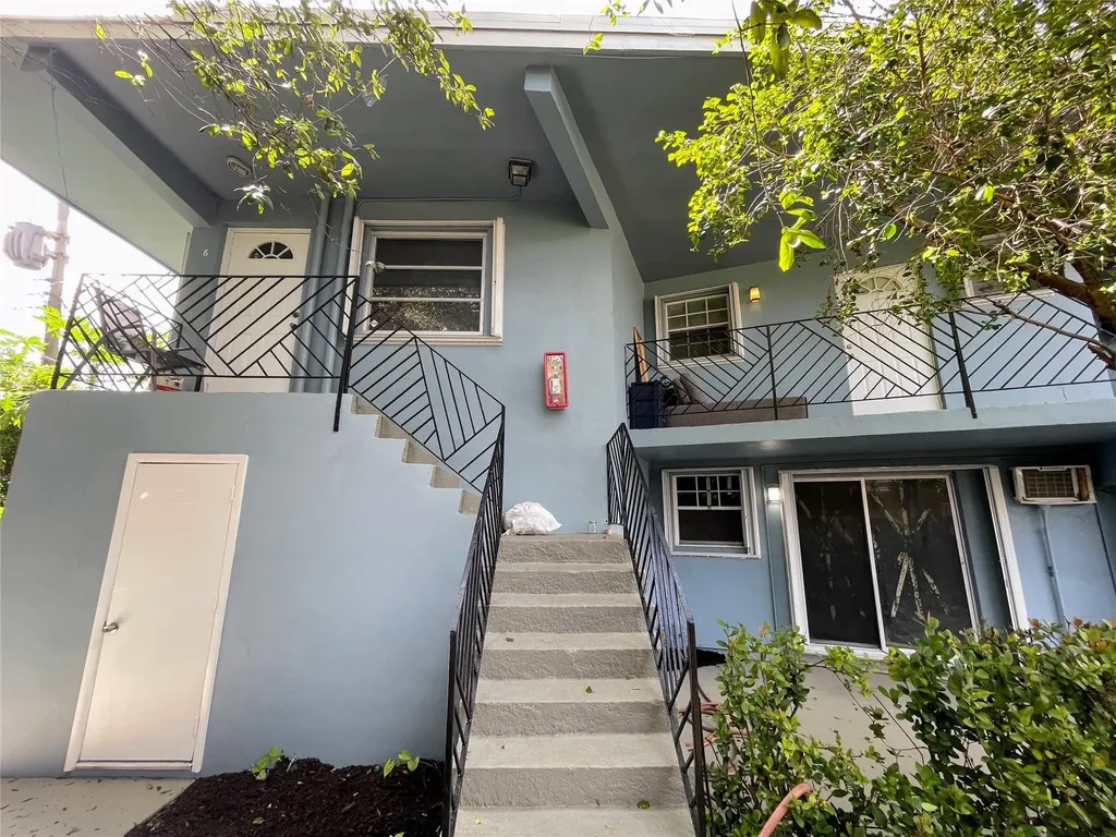 3760 SW 1st Street Fort Lauderdale FL 33312