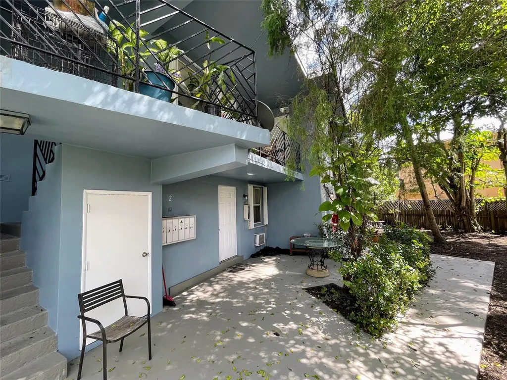 3760 SW 1st Street Fort Lauderdale FL 33312