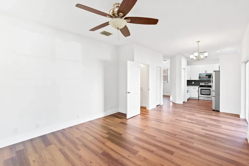 904 NW 126th Avenue Coral Springs FL 33071