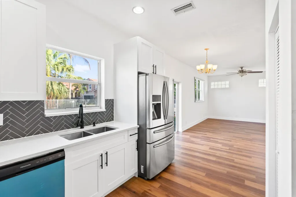 904 NW 126th Avenue Coral Springs FL 33071