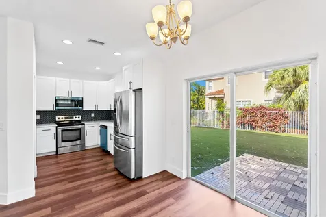 904 NW 126th Avenue Coral Springs FL 33071
