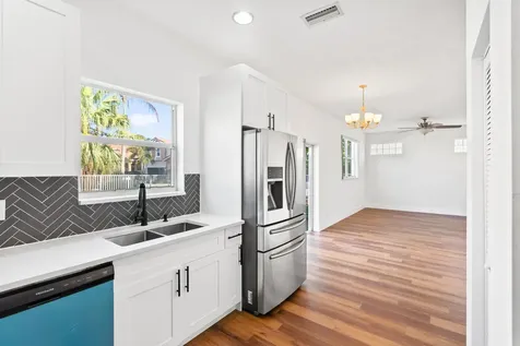 904 NW 126th Avenue Coral Springs FL 33071