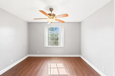 904 NW 126th Avenue Coral Springs FL 33071