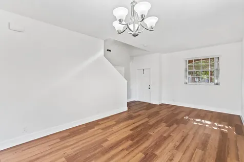 904 NW 126th Avenue Coral Springs FL 33071