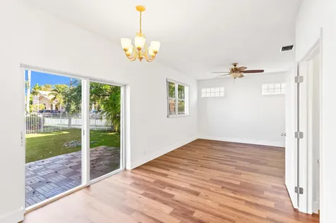 904 NW 126th Avenue Coral Springs FL 33071
