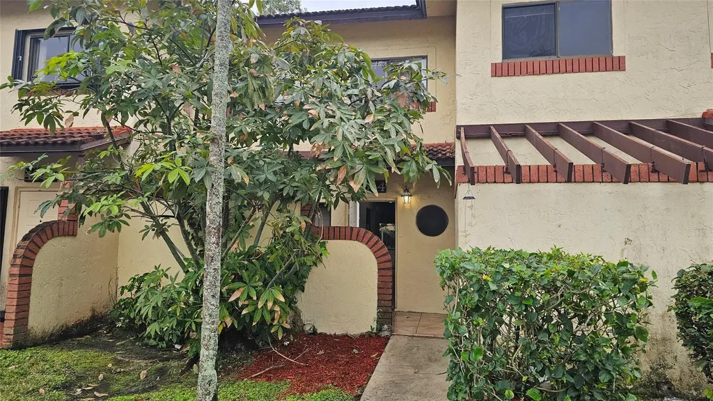 4644 NW 90th Avenue Sunrise FL 33351