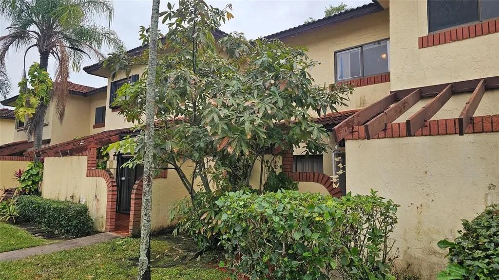 4644 NW 90th Avenue Sunrise FL 33351