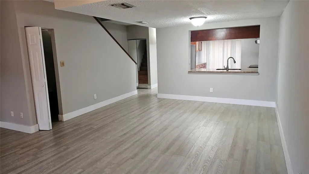 4644 NW 90th Avenue Sunrise FL 33351