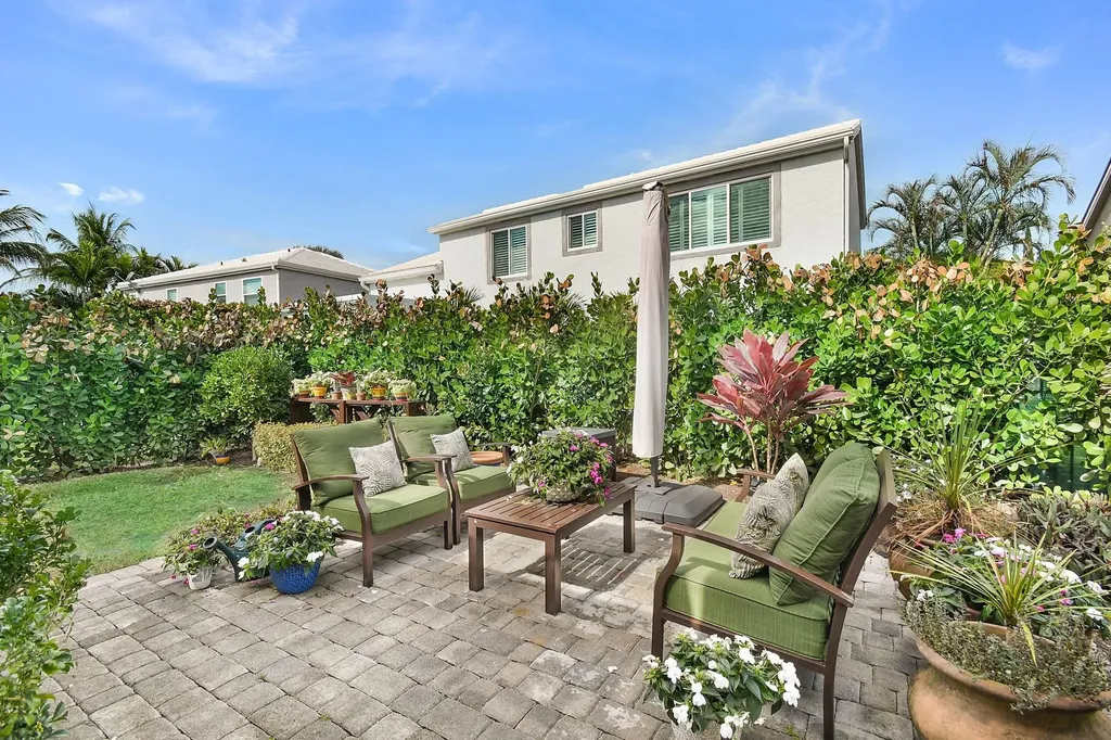9246 SE Deerberry Place Jupiter FL 33469