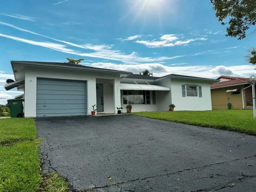 9602 NW 72nd Street Tamarac FL 33321