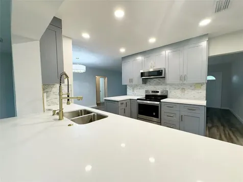 9602 NW 72nd Street Tamarac FL 33321