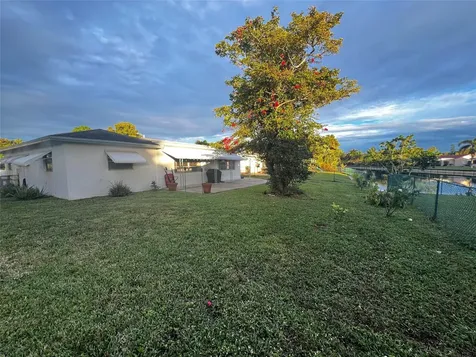 9602 NW 72nd Street Tamarac FL 33321