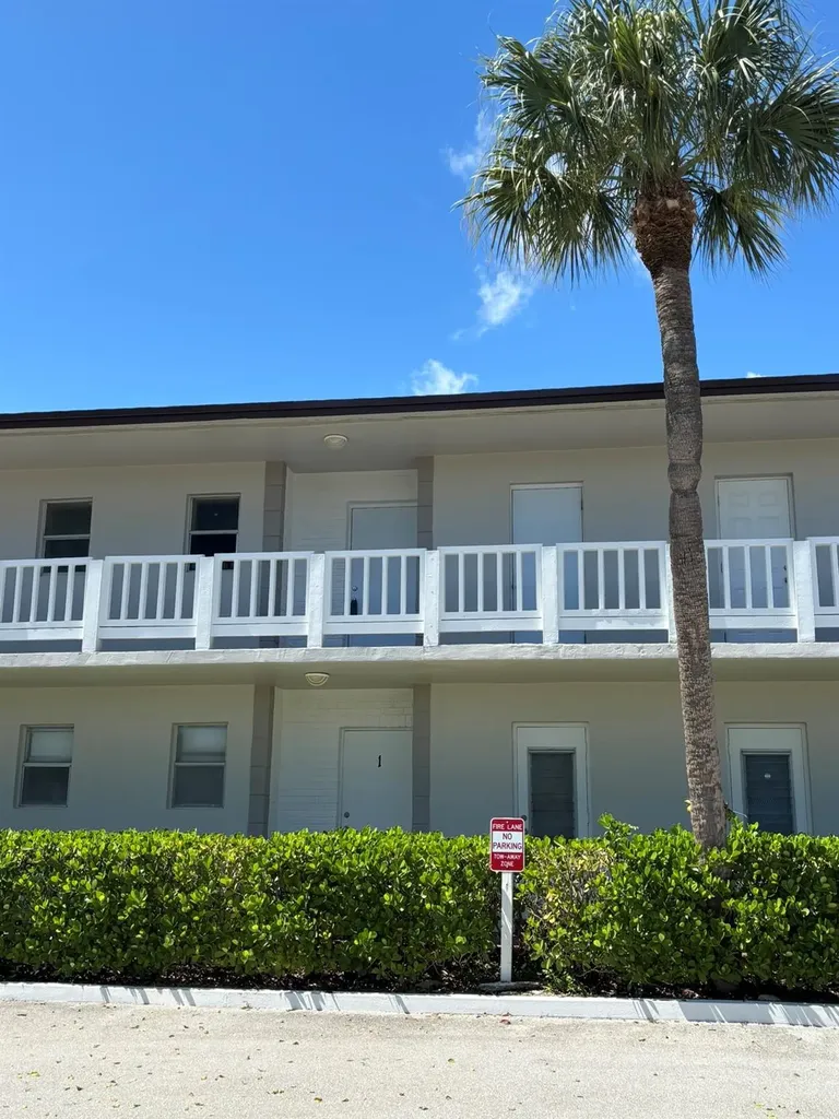 440 SE 2nd Avenue Deerfield Beach FL 33441