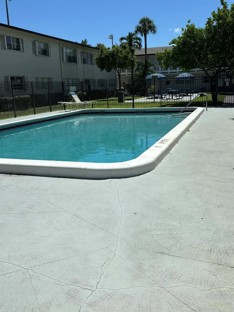 440 SE 2nd Avenue Deerfield Beach FL 33441