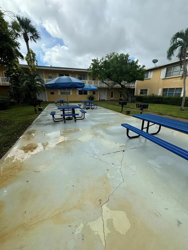 440 SE 2nd Avenue Deerfield Beach FL 33441