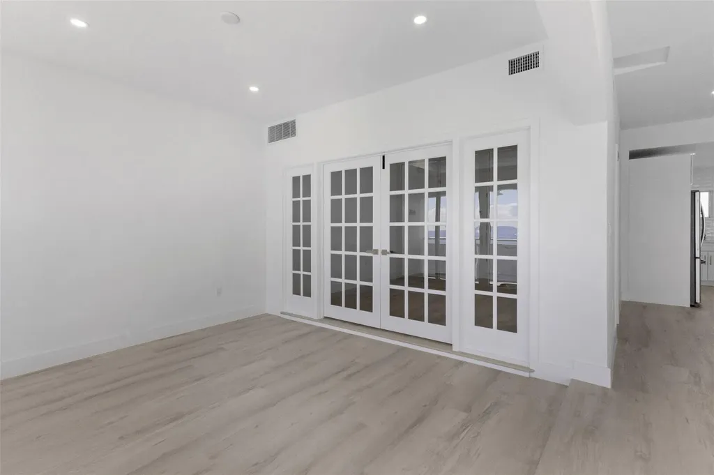 500 SE 21st Avenue Deerfield Beach FL 33441