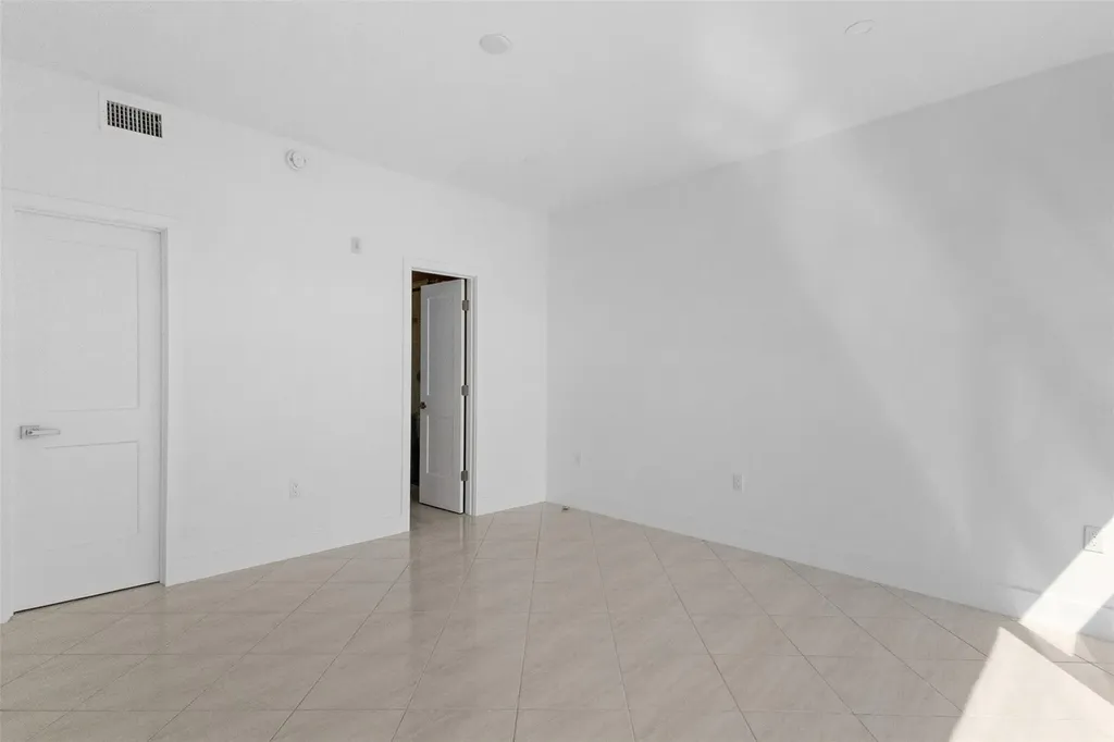 500 SE 21st Avenue Deerfield Beach FL 33441