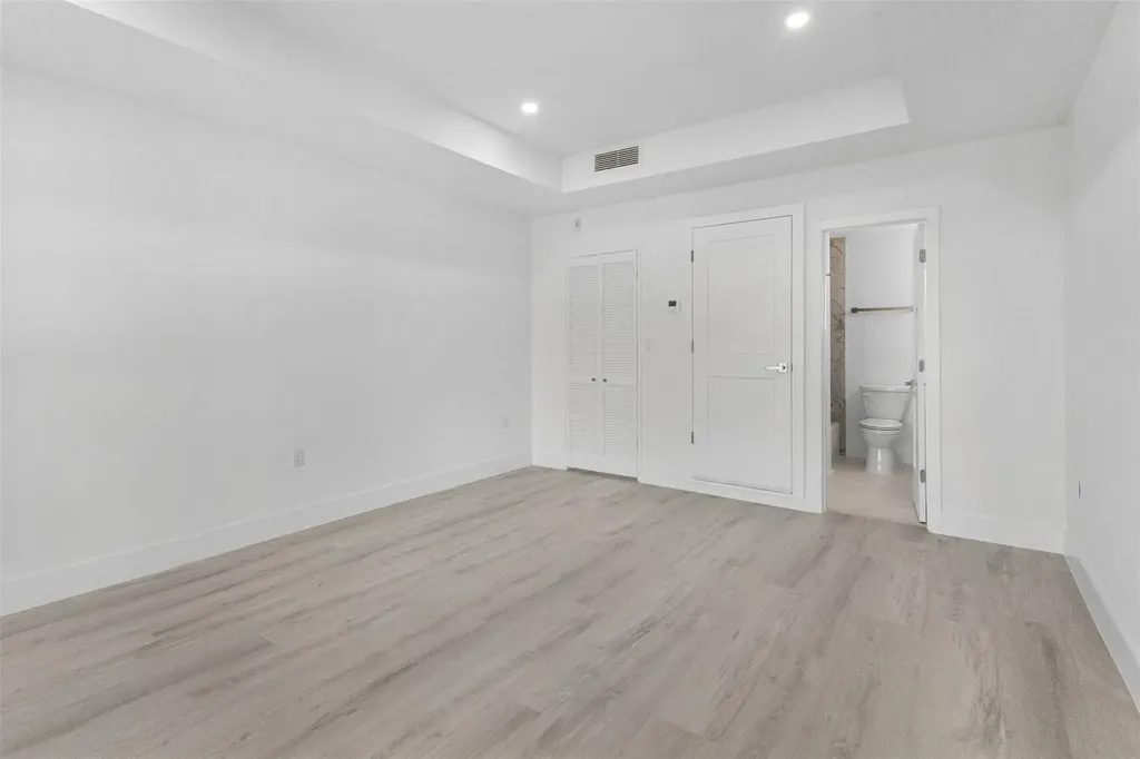500 SE 21st Avenue Deerfield Beach FL 33441