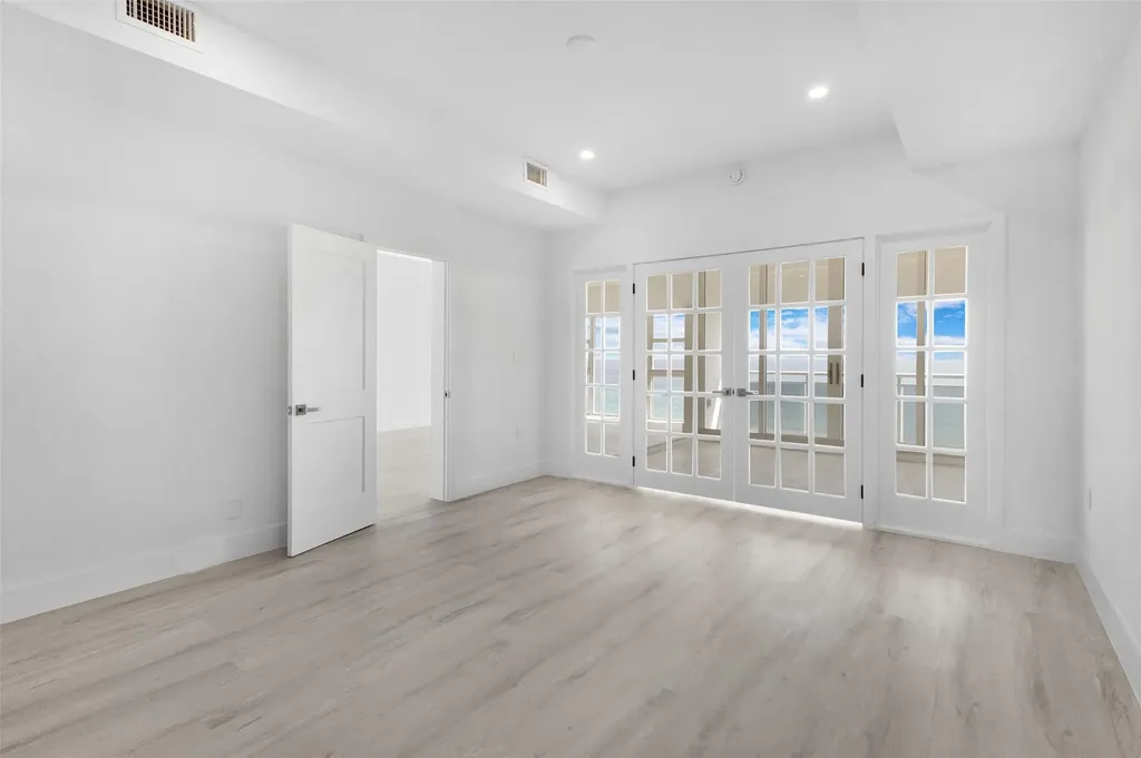 500 SE 21st Avenue Deerfield Beach FL 33441
