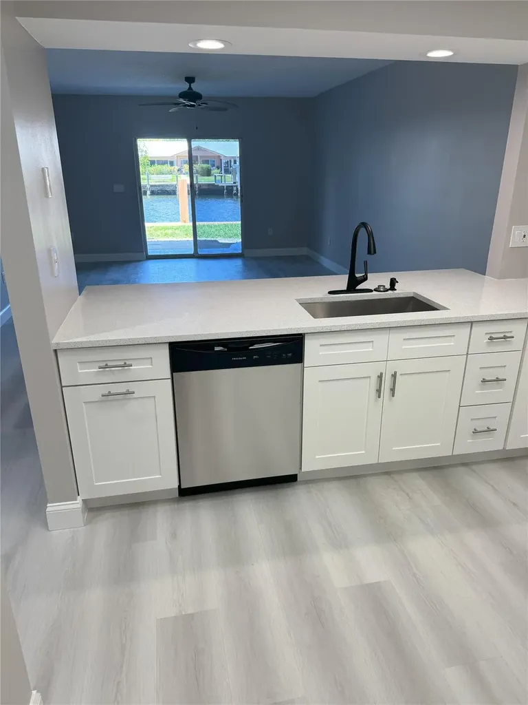 2731 NE 28th Court Lighthouse Point FL 33064