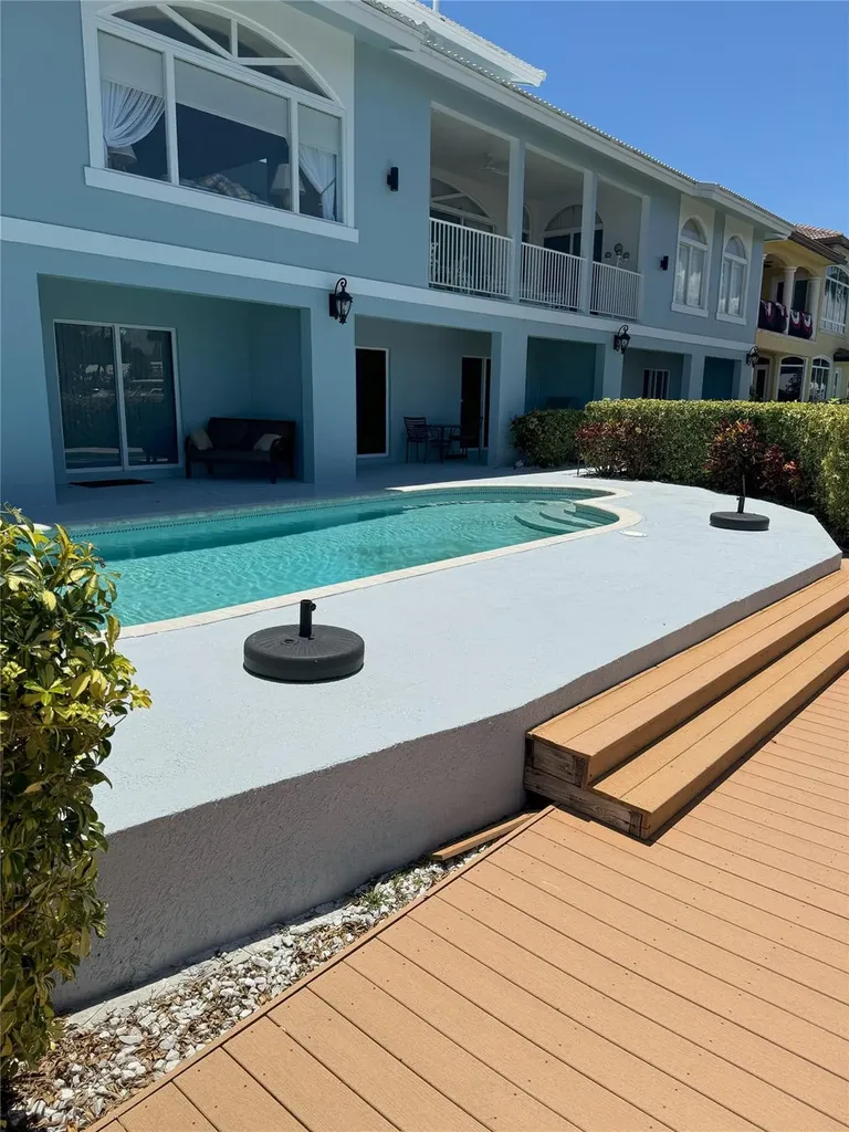 2731 NE 28th Court Lighthouse Point FL 33064
