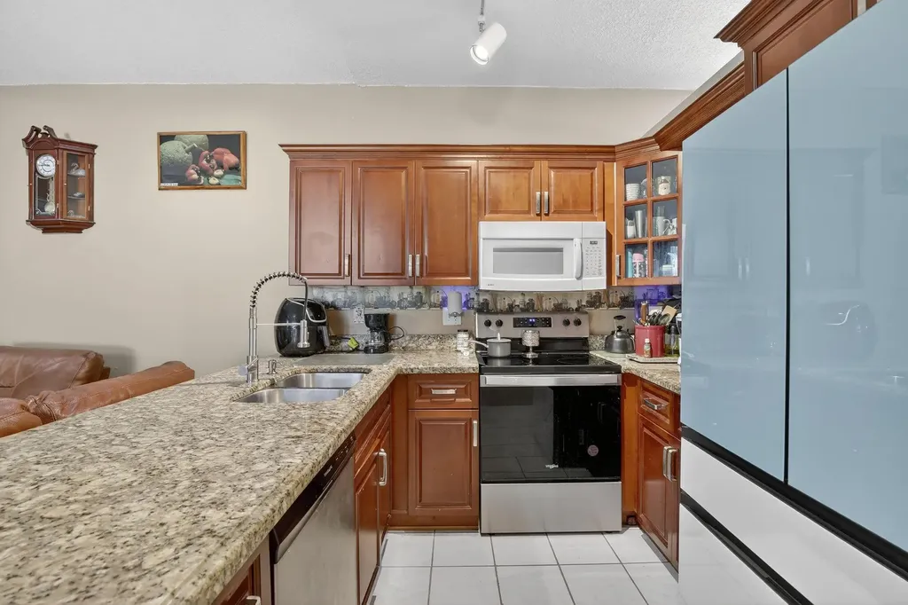226 NW 75th Way Plantation FL 33317
