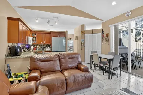 226 NW 75th Way Plantation FL 33317