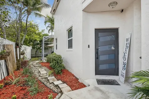 226 NW 75th Way Plantation FL 33317