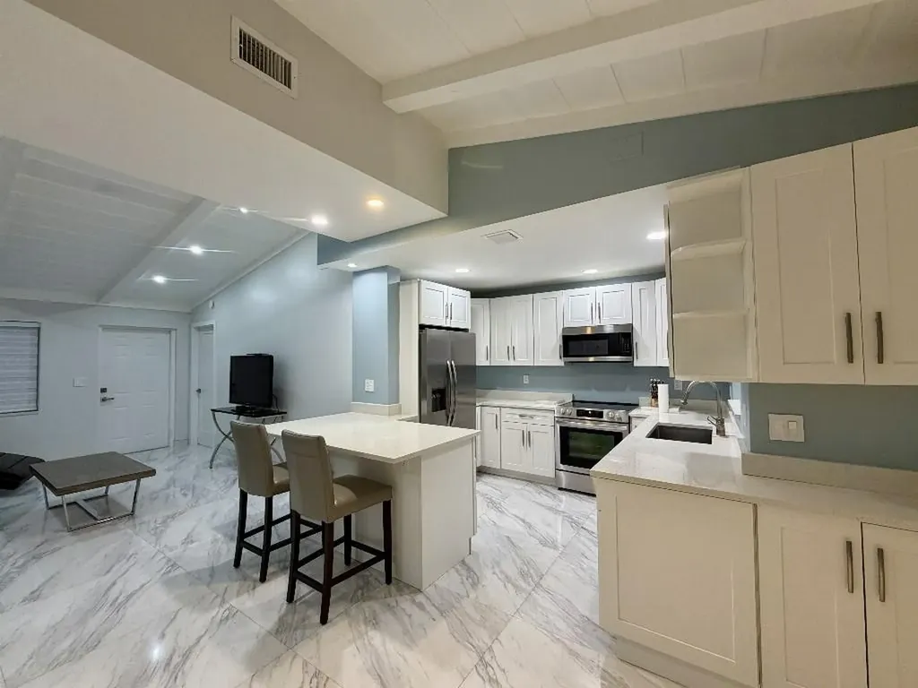 1130 NW 7th Avenue Fort Lauderdale FL 33311