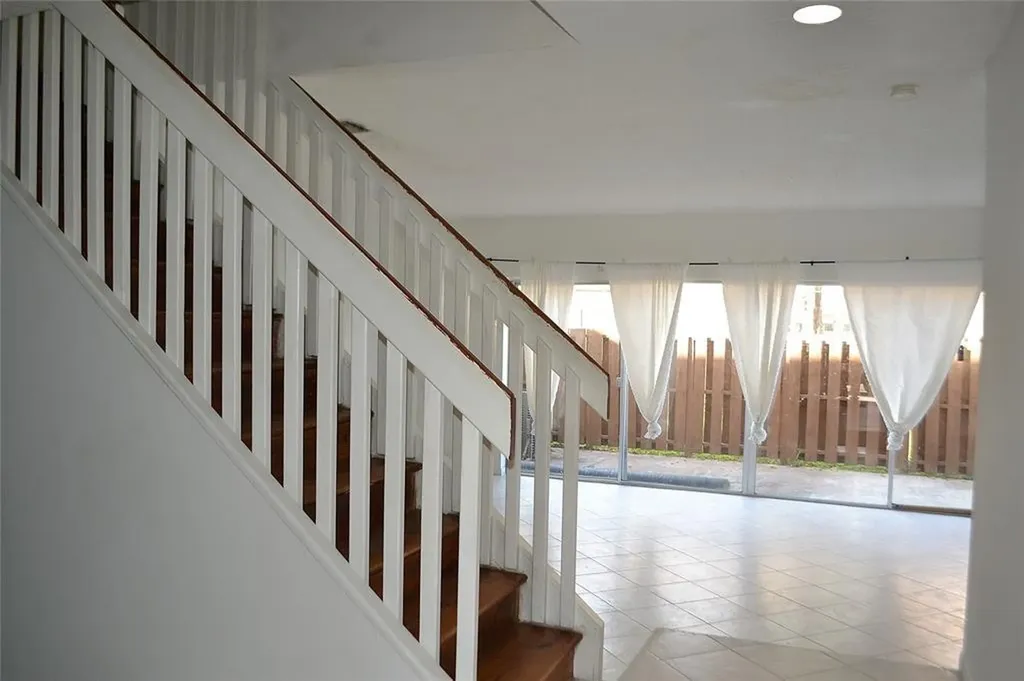 8237 NW 8th Court Plantation FL 33324