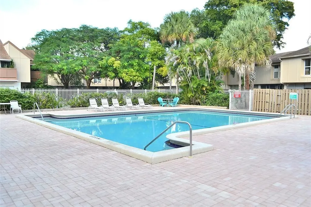 8237 NW 8th Court Plantation FL 33324