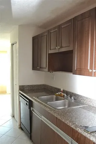 8237 NW 8th Court Plantation FL 33324