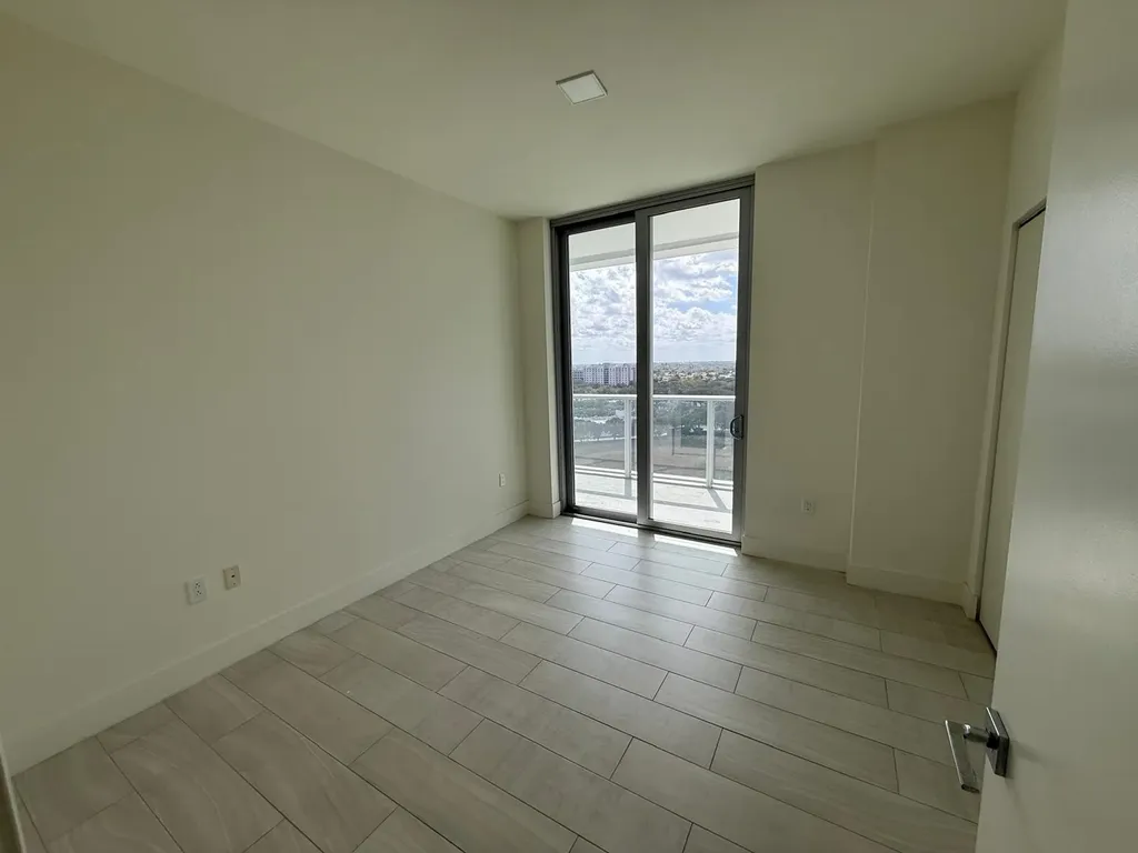2000 Metropica Way Sunrise FL 33323