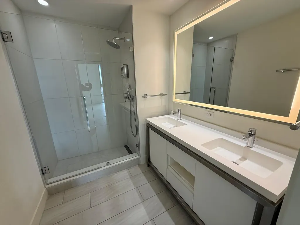 2000 Metropica Way Sunrise FL 33323
