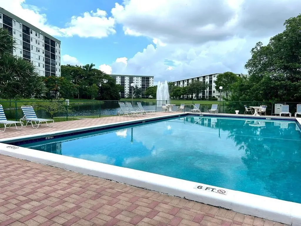 2304 S Cypress Bend Drive Pompano Beach FL 33069
