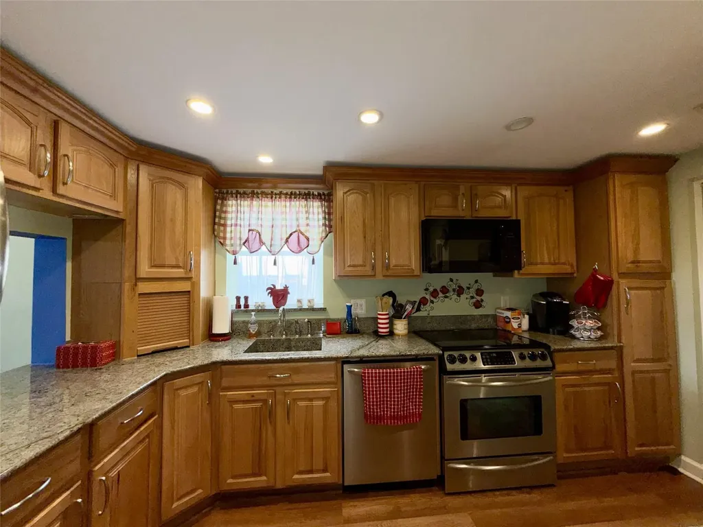 2304 S Cypress Bend Drive Pompano Beach FL 33069