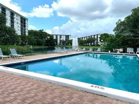 2304 S Cypress Bend Drive Pompano Beach FL 33069