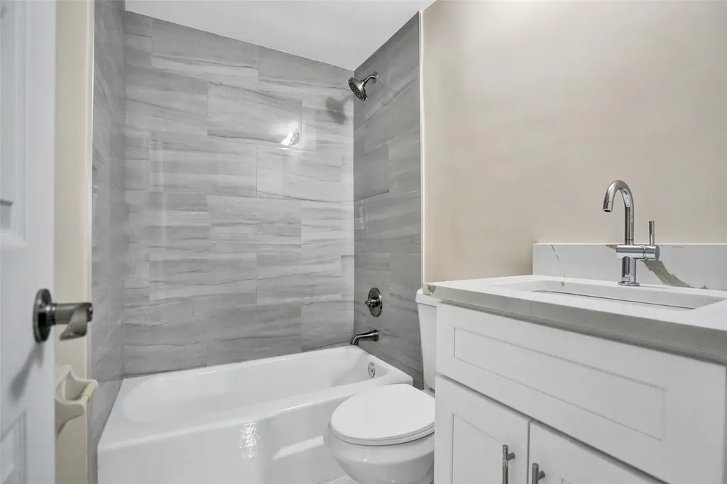 701 Pine Drive Pompano Beach FL 33060