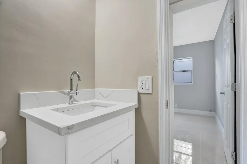 701 Pine Drive Pompano Beach FL 33060