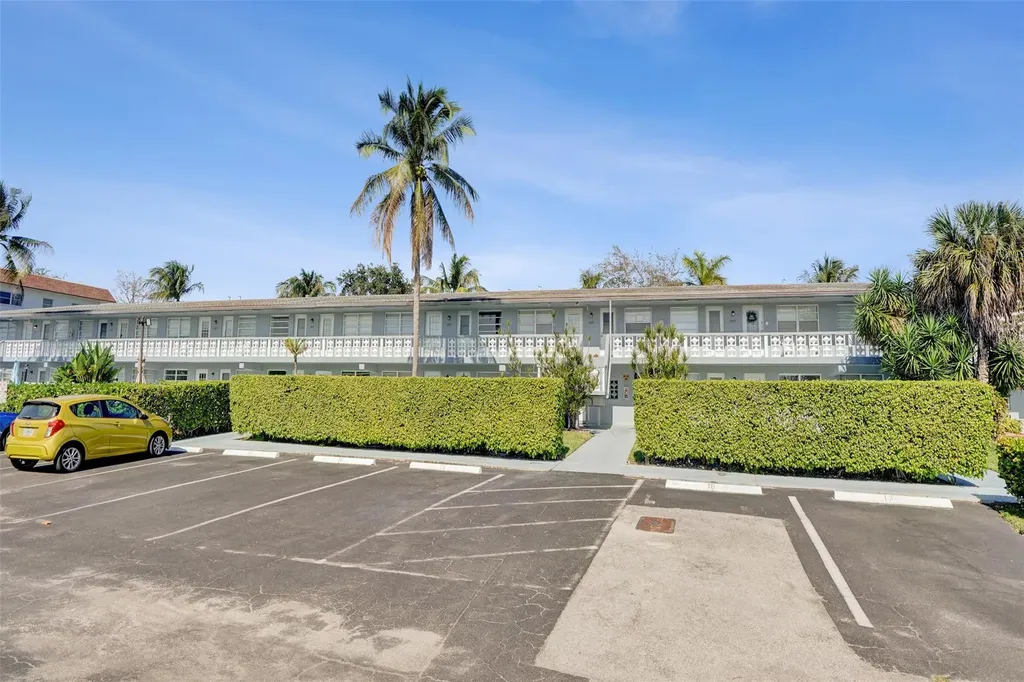 701 Pine Drive Pompano Beach FL 33060