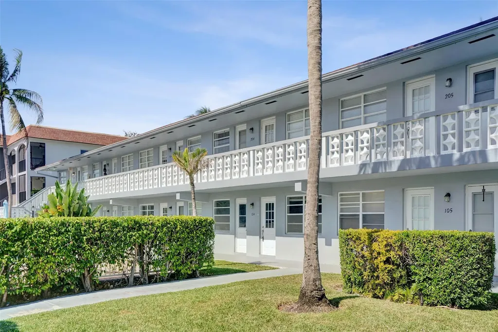 701 Pine Drive Pompano Beach FL 33060