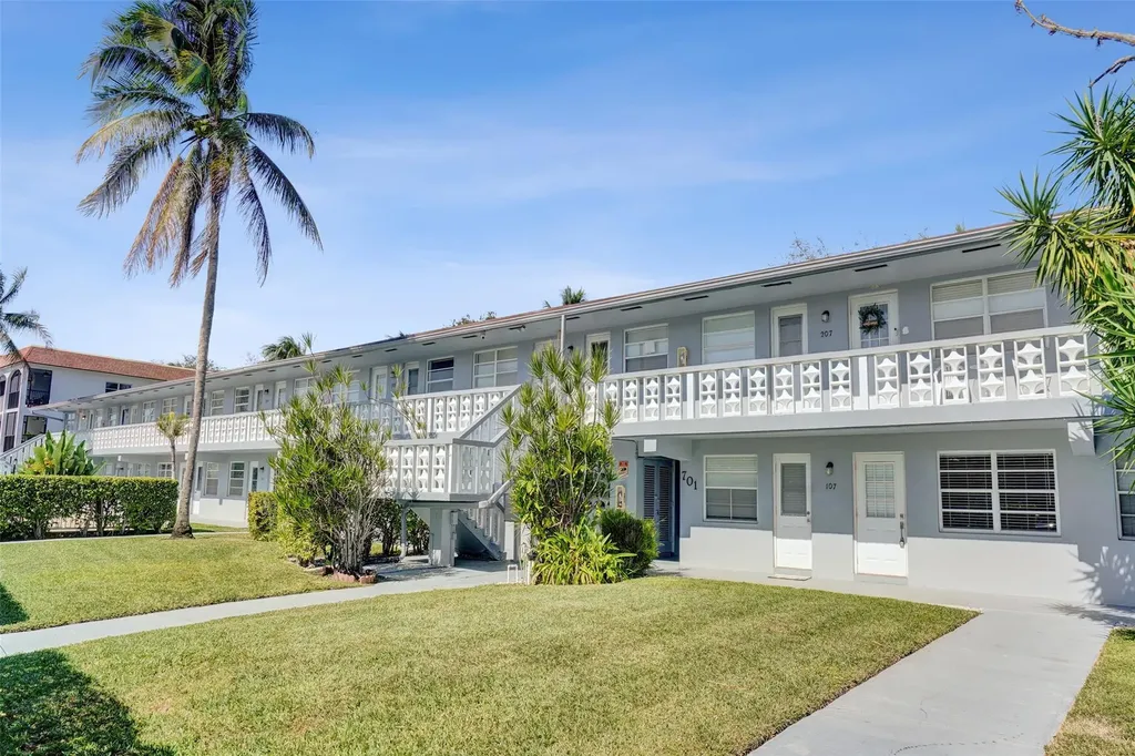 701 Pine Drive Pompano Beach FL 33060