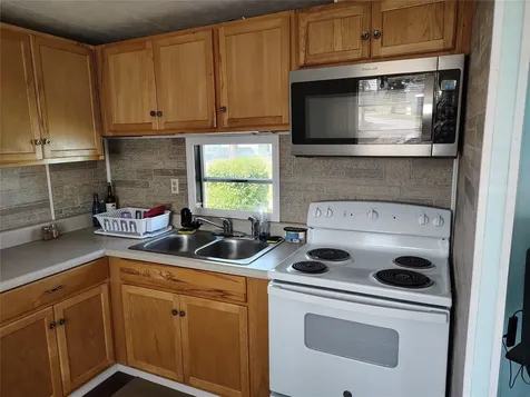 1350 N Lake Avenue Avon Park FL 33825