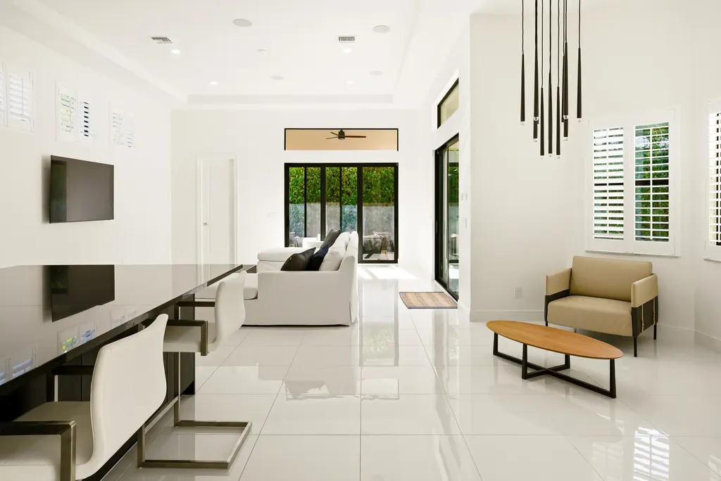 6990 NW 27th Avenue Boca Raton FL 33496