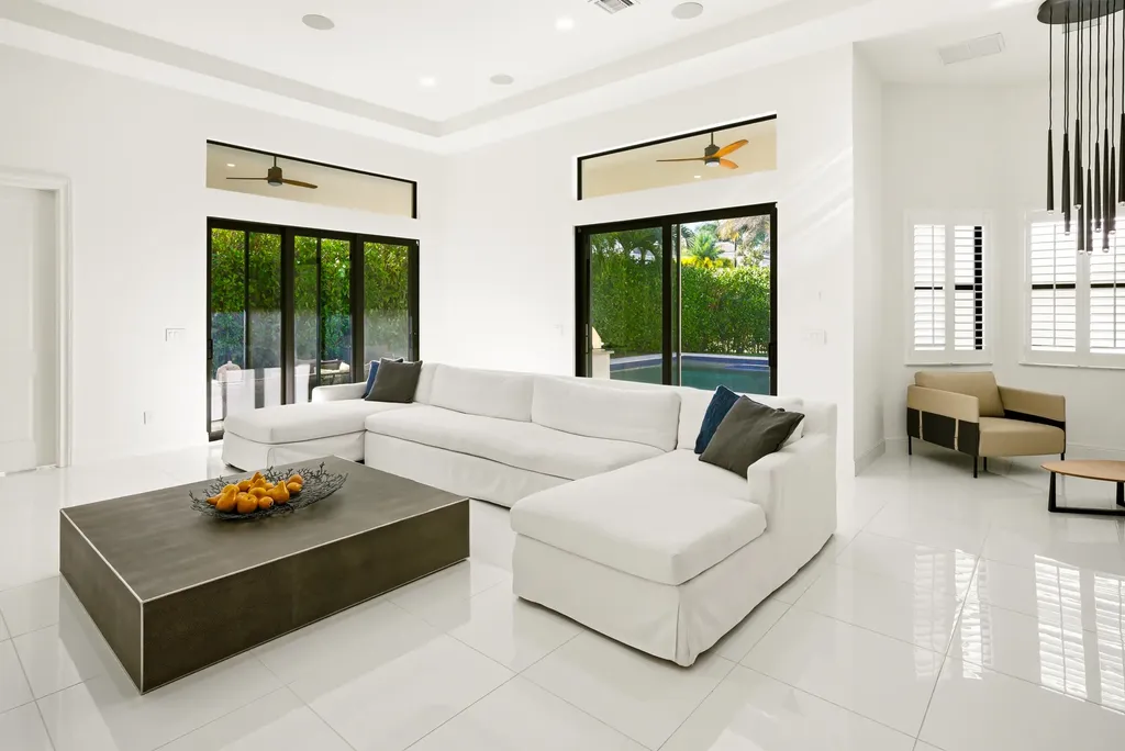6990 NW 27th Avenue Boca Raton FL 33496