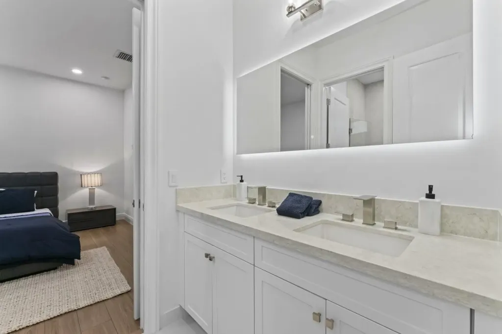 6990 NW 27th Avenue Boca Raton FL 33496