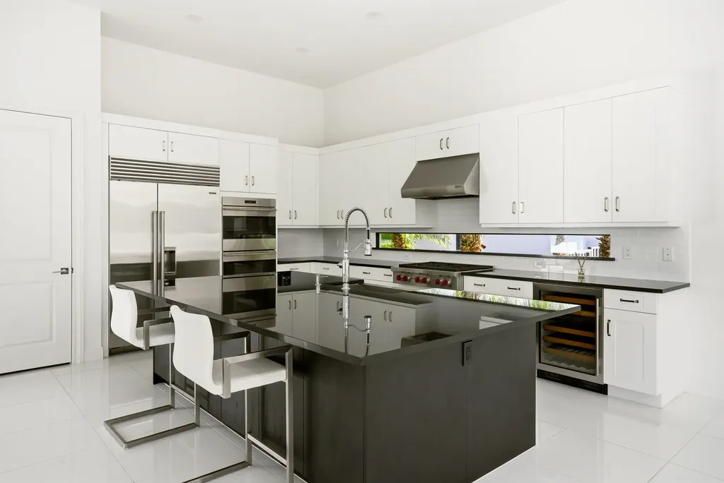6990 NW 27th Avenue Boca Raton FL 33496