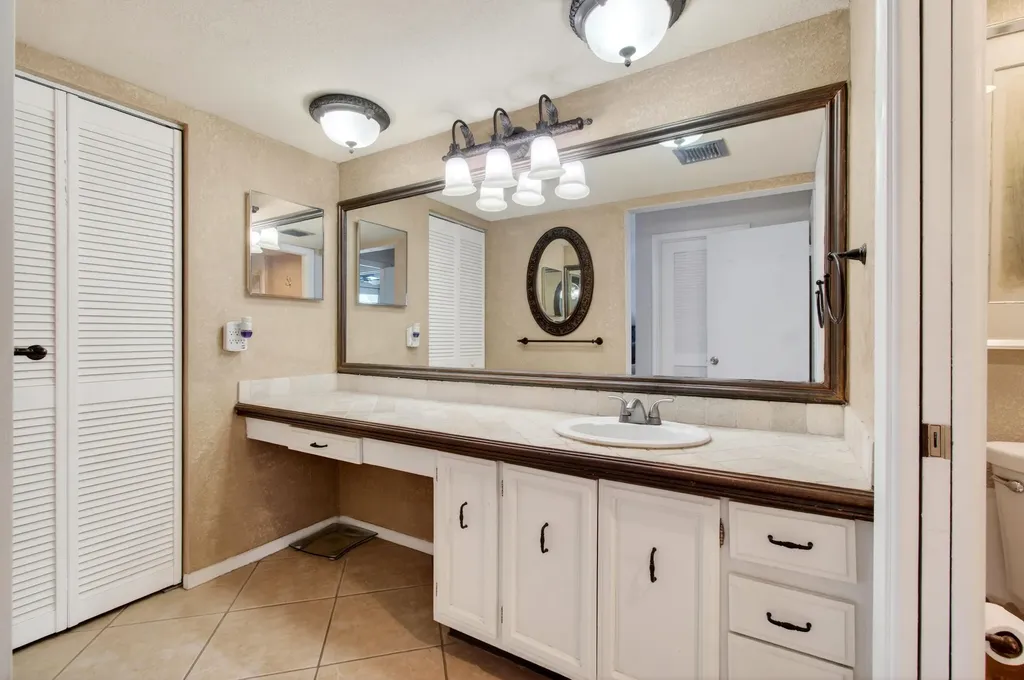 2303 Bridgewood Drive Boca Raton FL 33434