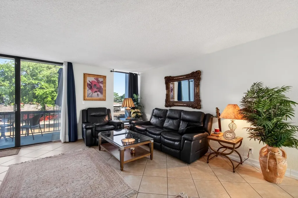 2303 Bridgewood Drive Boca Raton FL 33434