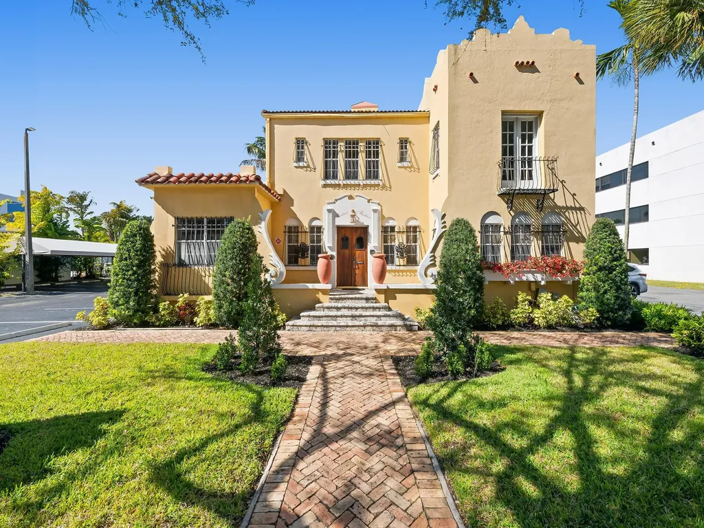 1313 S Andrews Avenue Fort Lauderdale FL 33316